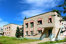 Входная группа Детский сад № 278.  Камбарская,  39